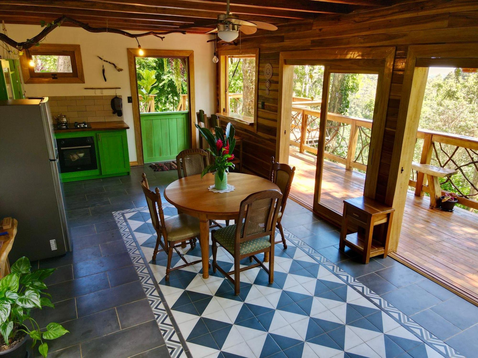Jungle Spirit Treehouse Villa Кахуита Екстериор снимка