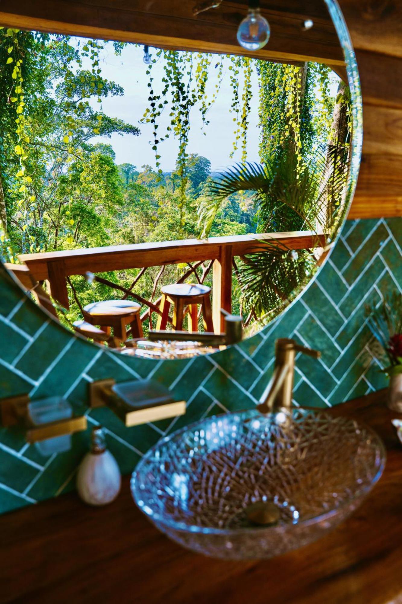 Jungle Spirit Treehouse Villa Кахуита Екстериор снимка